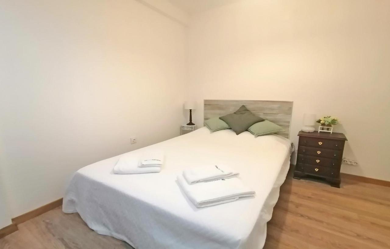 A41 - Olive Tree Street 1 Bed Flat Appartamento Lagos Esterno foto