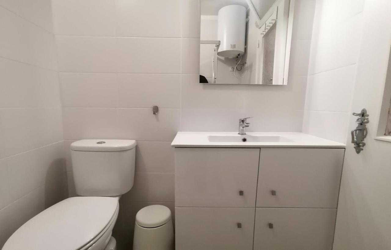 A41 - Olive Tree Street 1 Bed Flat Appartamento Lagos Esterno foto